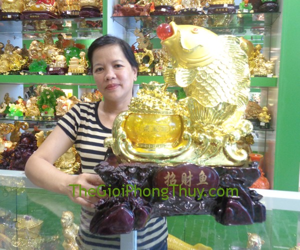 Chị Nguyệt – Khách hàng mua tượng Cá chép vàng bồn tụ bảo FA189